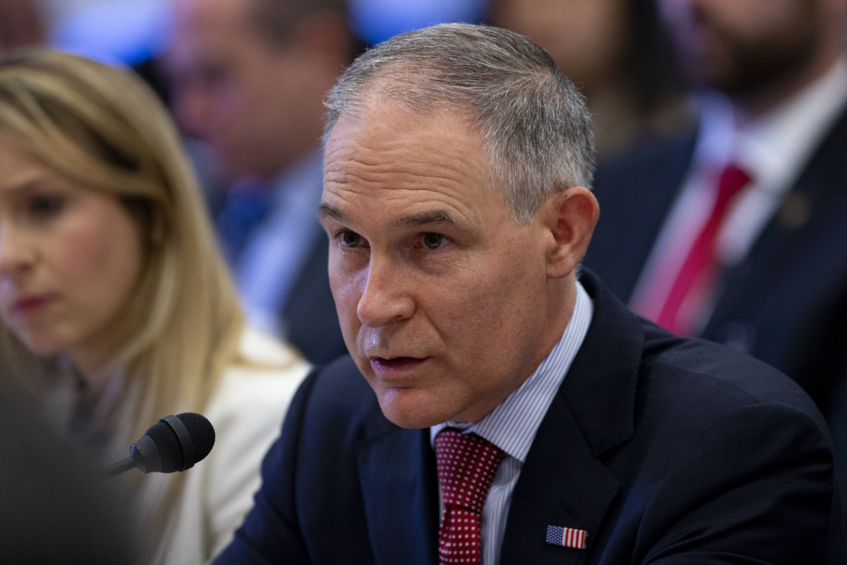 Photograph of EPA Administrator Scott Pruitt testifying before the House Appropriations Committee