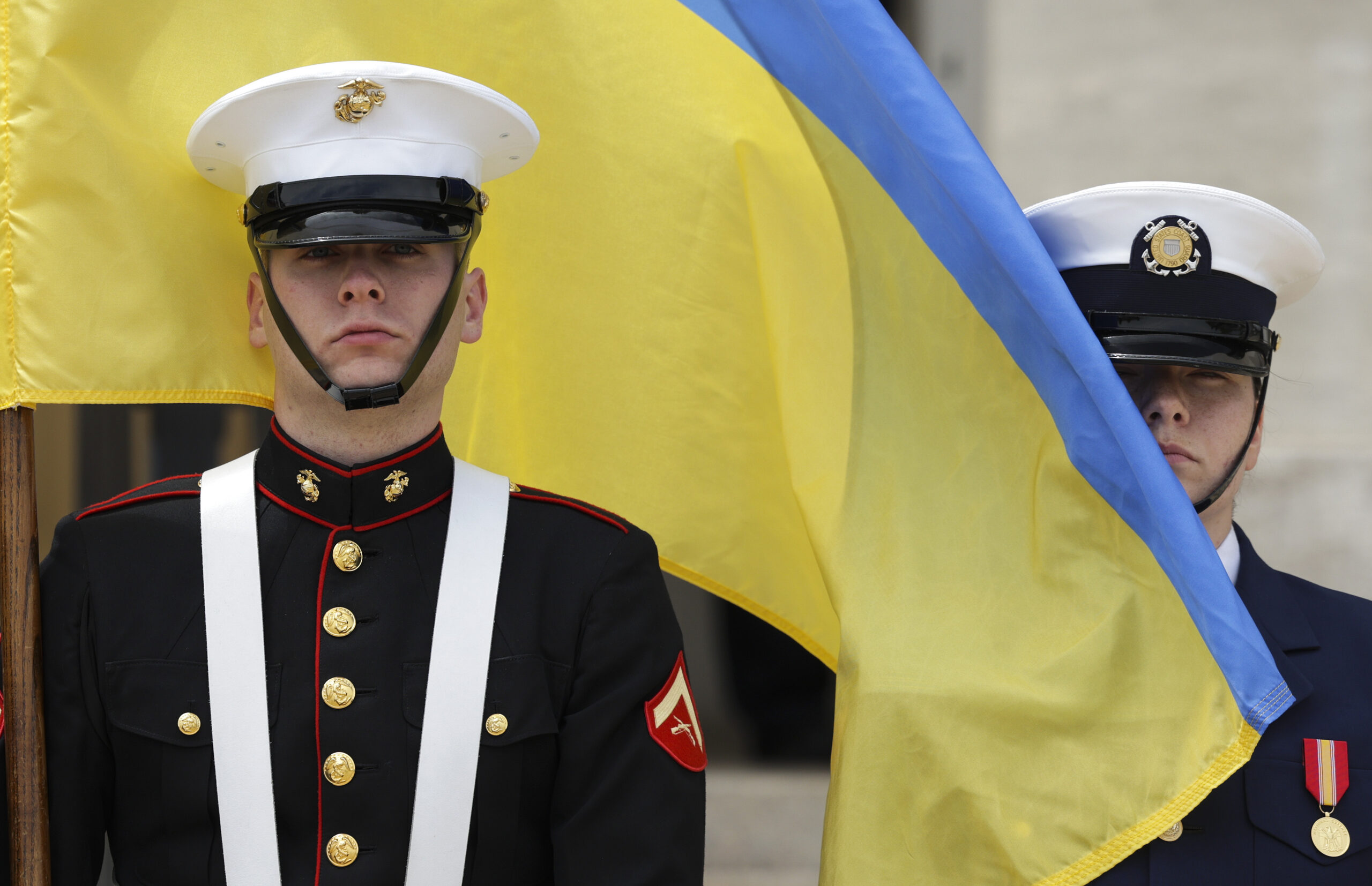 Ukranian forces with Ukranian flag