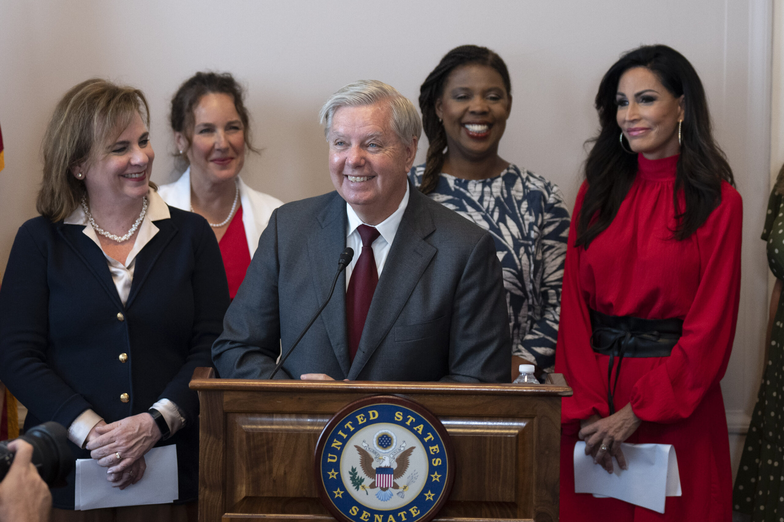 Image of Sen. Lindsey Graham (R-S.C.) introducing his 15-week abortion ban.